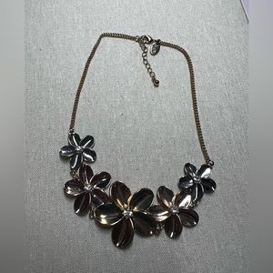 3 Tone Flower Necklace with Rhinestones